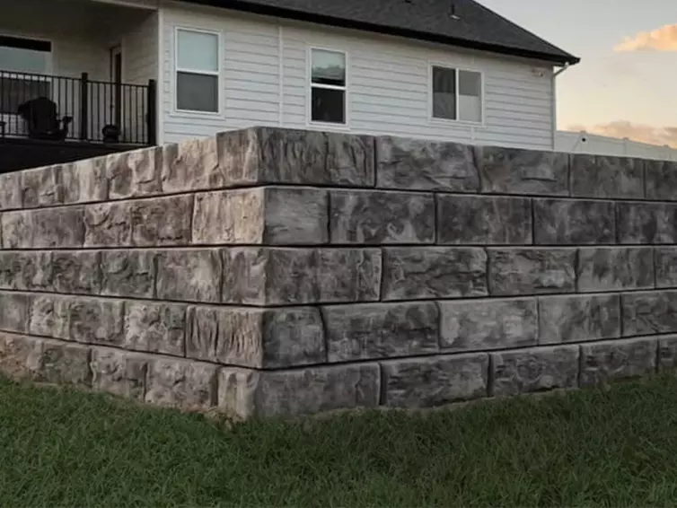 Muro Redi-Rock.