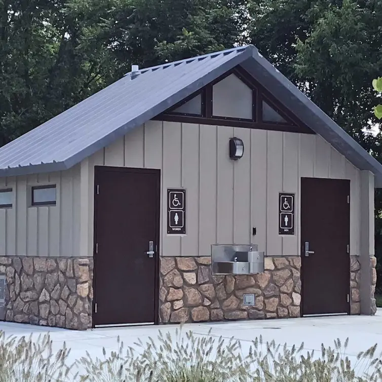 Toilettes à chasse d’eau pour un seul utilisateur CXT Denali.